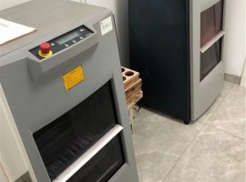 Коливальний прилад